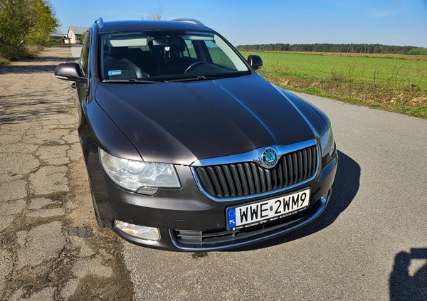 Skoda Superb cena 27900 przebieg: 301871, rok produkcji 2010 z Starogard Gdański małe 466